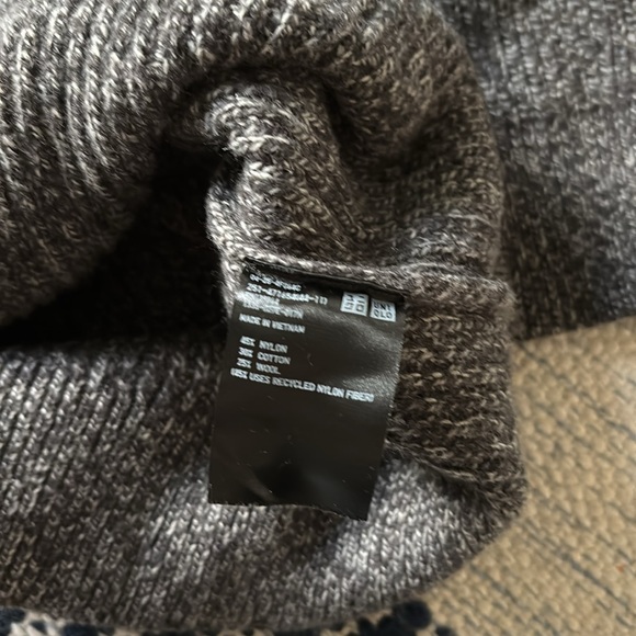 Uniqlo :C sweater polo - Picture 4 of 5